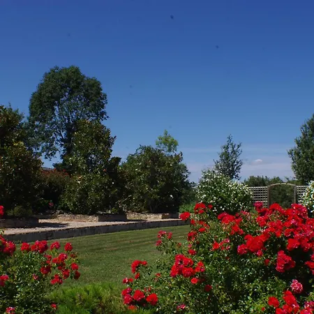 Дом отдыха Olisios, Beautiful With Private Pool Pampelonne