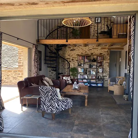 Olisios, Beautiful With Private Pool 別荘 *