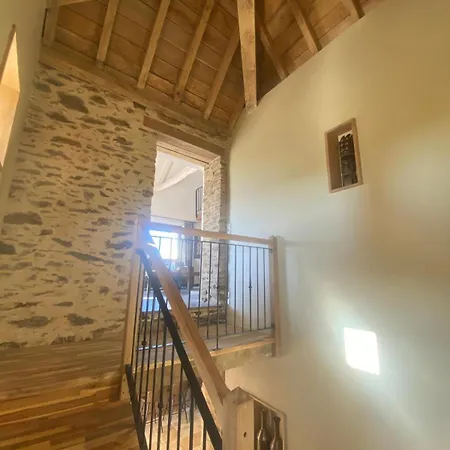 Olisios, Beautiful With Private Pool