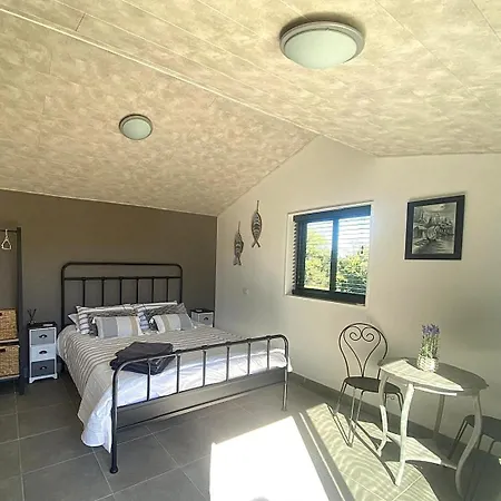 Olisios, Beautiful With Private Pool